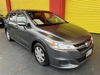 2010 Honda Stream - Thumbnail