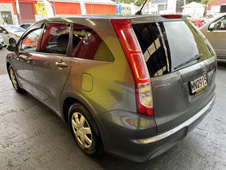2010 Honda Stream - Thumbnail