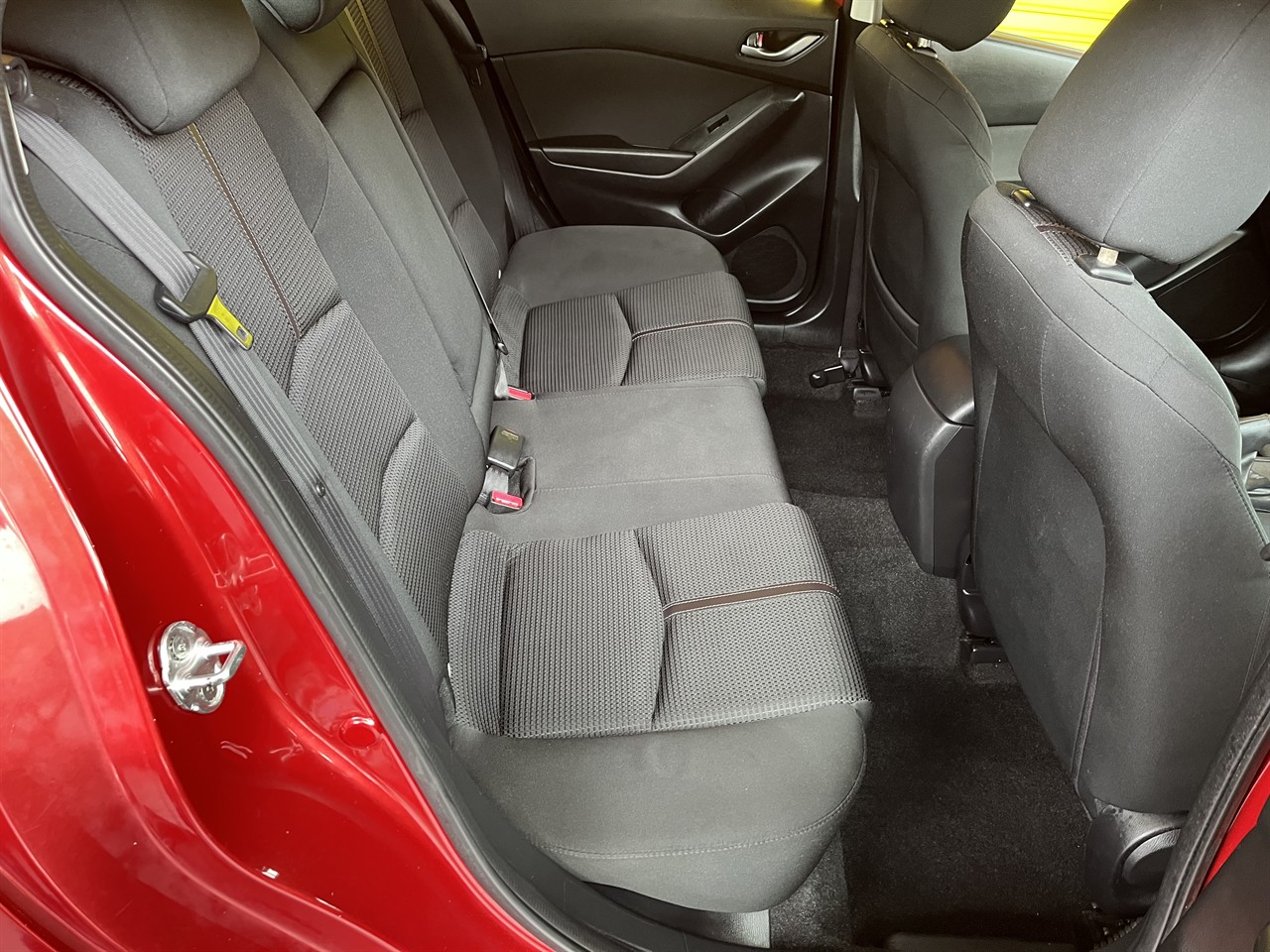 2016 Mazda Axela