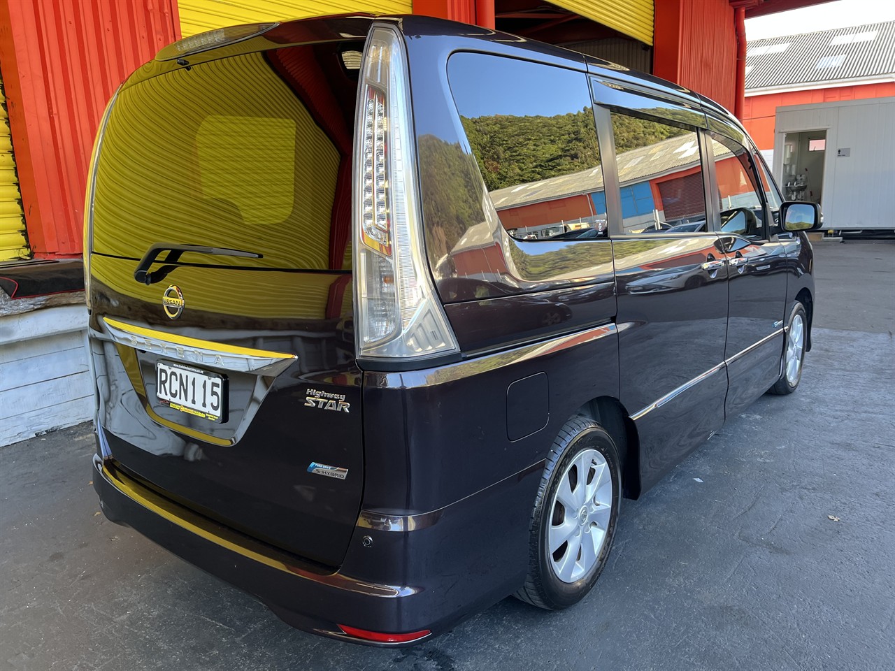 2013 Nissan Serena