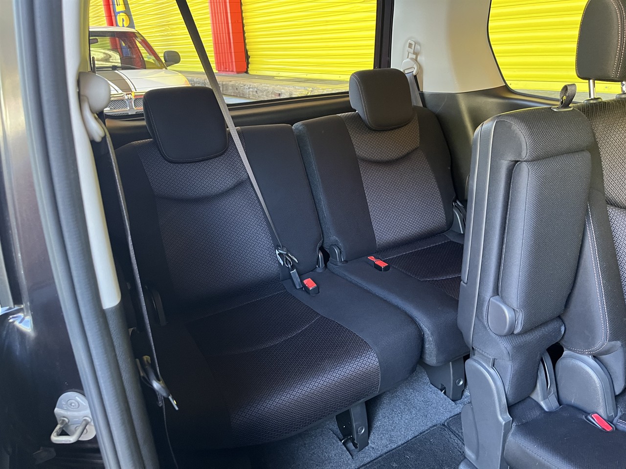 2013 Nissan Serena