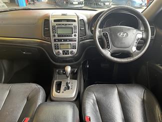 2012 Hyundai Santa Fe - Thumbnail