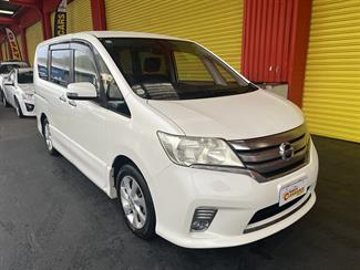 2012 Nissan Serena - Thumbnail