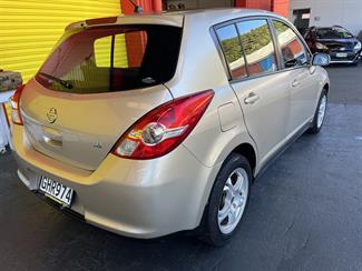 2012 Nissan Tiida - Thumbnail