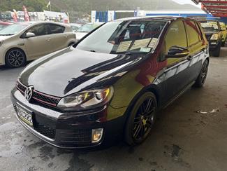 2009 Volkswagen Golf - Thumbnail