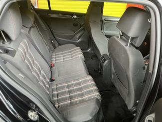 2009 Volkswagen Golf - Thumbnail