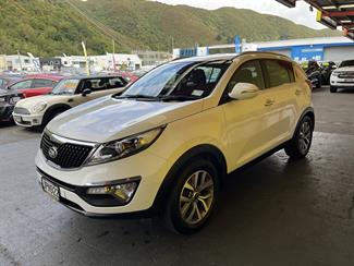 2016 Kia Sportage - Thumbnail