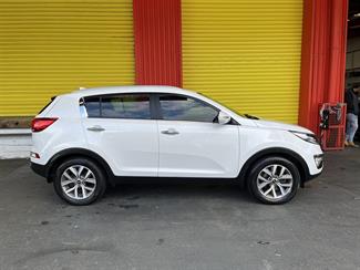 2016 Kia Sportage - Thumbnail