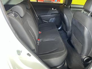 2016 Kia Sportage - Thumbnail