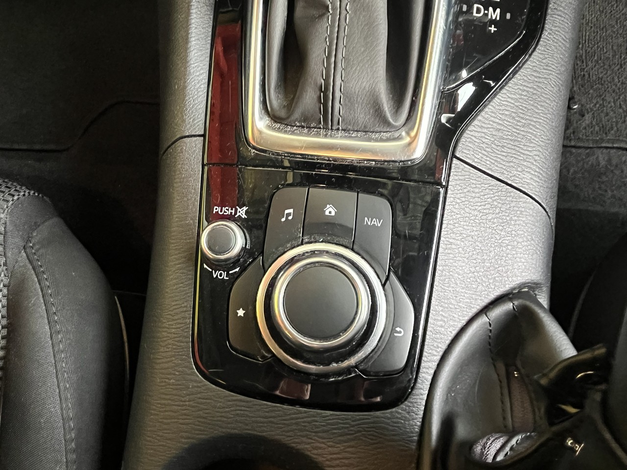 2018 Mazda Axela