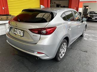 2018 Mazda Axela - Thumbnail
