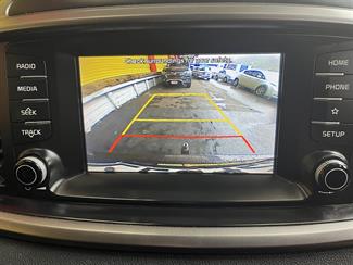 2018 Kia Sorento - Thumbnail