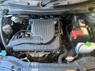 2013 Suzuki Swift - Thumbnail