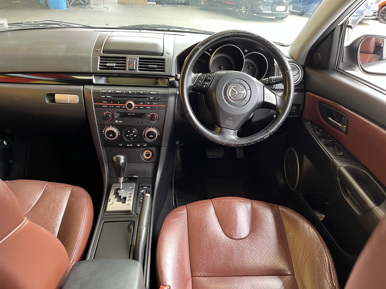 2005 Mazda Axela