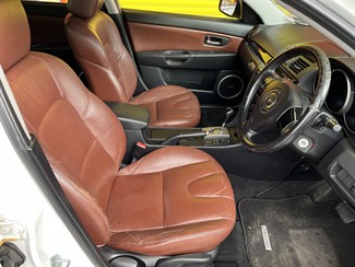 2005 Mazda Axela - Thumbnail