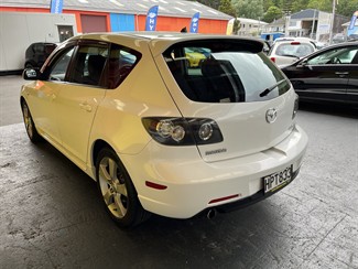 2005 Mazda Axela - Thumbnail