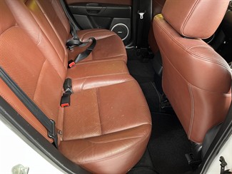 2005 Mazda Axela - Thumbnail