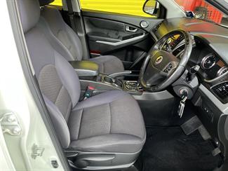 2016 Ssangyong Korando - Thumbnail