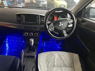 2008 Mitsubishi Galant - Thumbnail