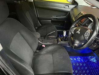 2008 Mitsubishi Galant - Thumbnail