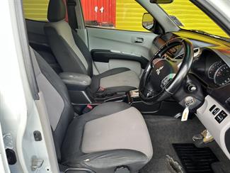 2014 Mitsubishi Triton - Thumbnail