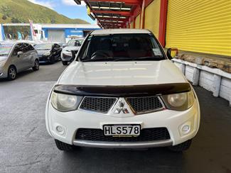 2014 Mitsubishi Triton - Thumbnail