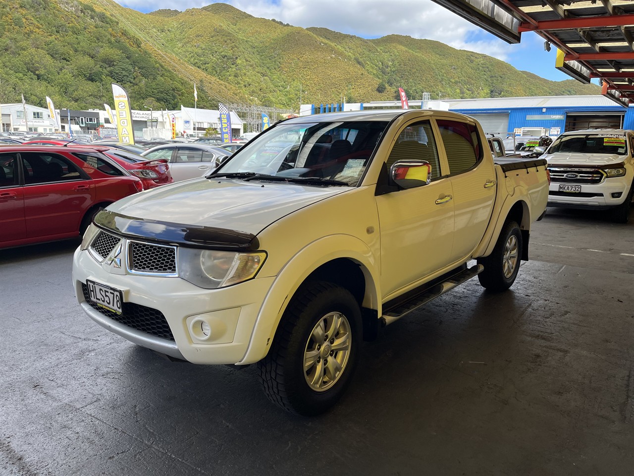 2014 Mitsubishi Triton