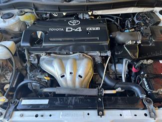 2006 Toyota Caldina - Thumbnail