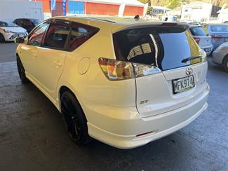 2006 Toyota Caldina - Thumbnail