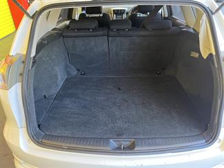 2006 Toyota Caldina - Thumbnail