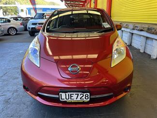 2014 Nissan LEAF - Thumbnail