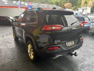 2015 Jeep Cherokee - Thumbnail