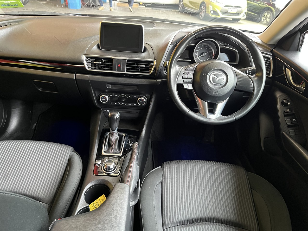 2014 Mazda Axela
