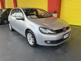 2011 Volkswagen Golf - Thumbnail