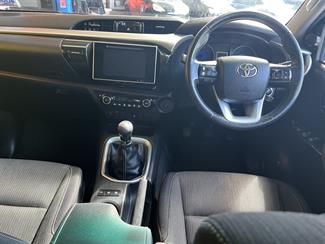 2016 Toyota Hilux - Thumbnail