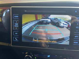 2016 Toyota Hilux - Thumbnail