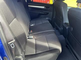 2016 Toyota Hilux - Thumbnail
