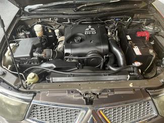 2011 Mitsubishi Triton - Thumbnail