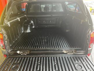 2011 Mitsubishi Triton - Thumbnail