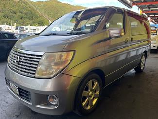 2005 Nissan ELGRAND - Thumbnail