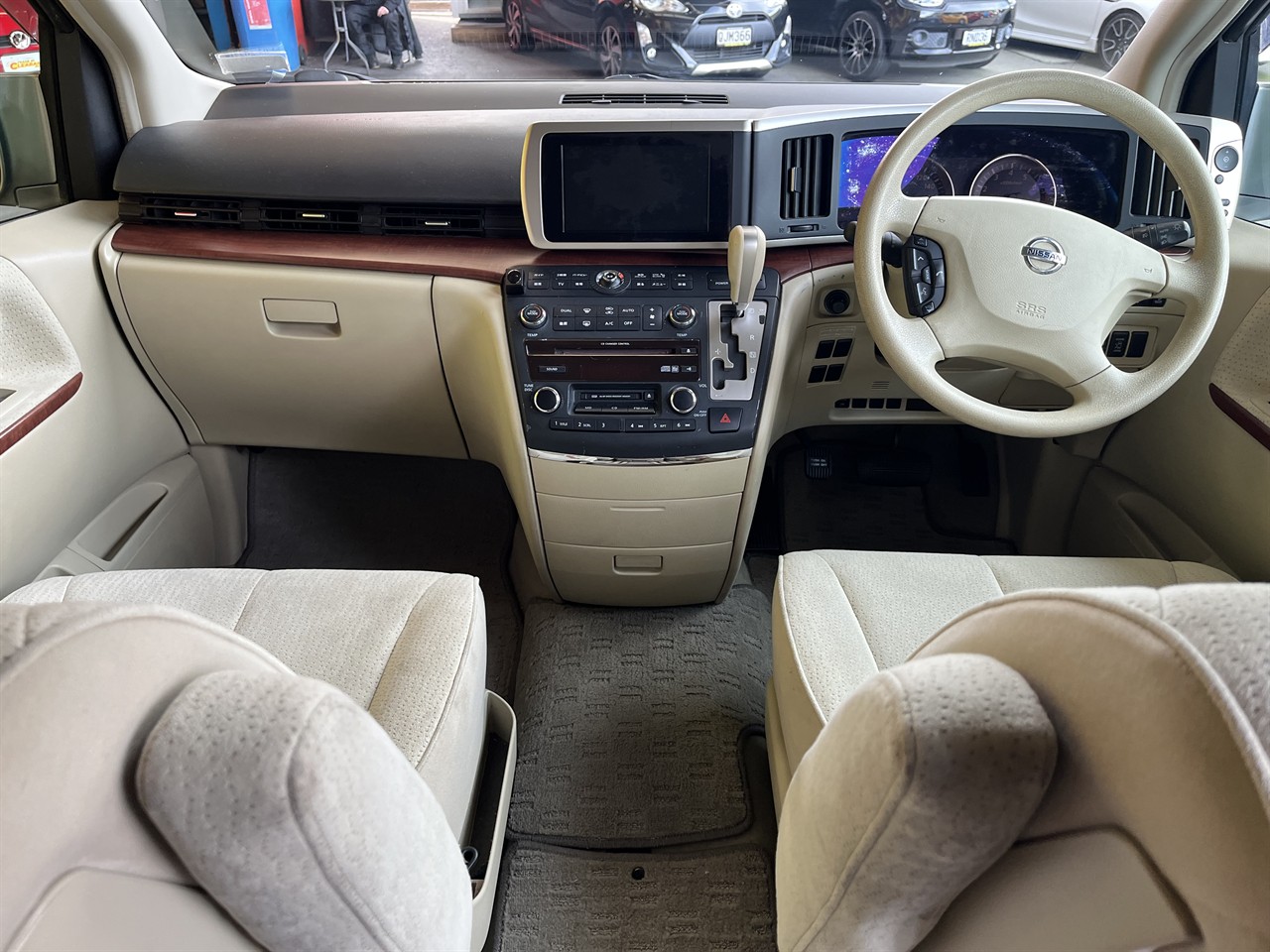 2005 Nissan ELGRAND