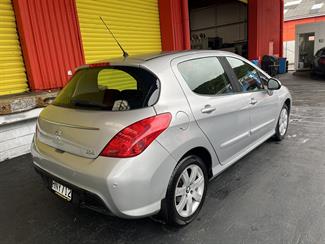 2014 Peugeot 308 - Thumbnail