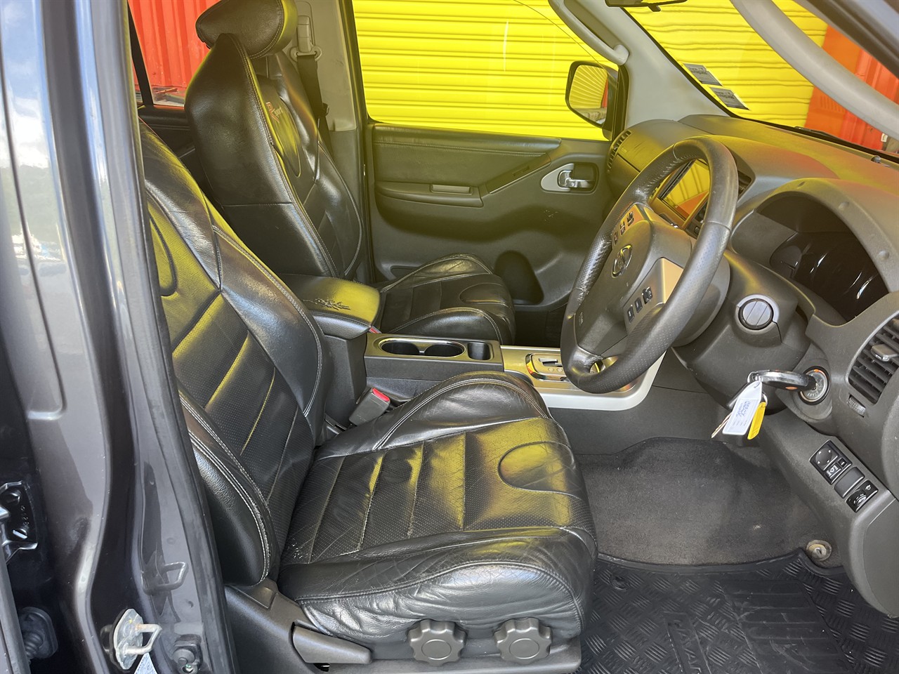 2013 Nissan Navara