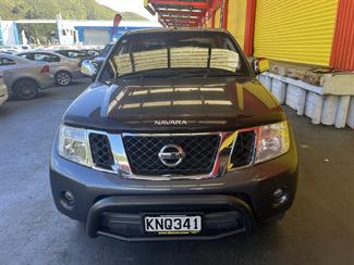 2013 Nissan Navara - Thumbnail