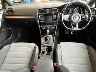 2015 Volkswagen Golf - Thumbnail