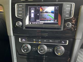 2015 Volkswagen Golf - Thumbnail