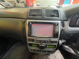 2004 Toyota ipsum - Thumbnail