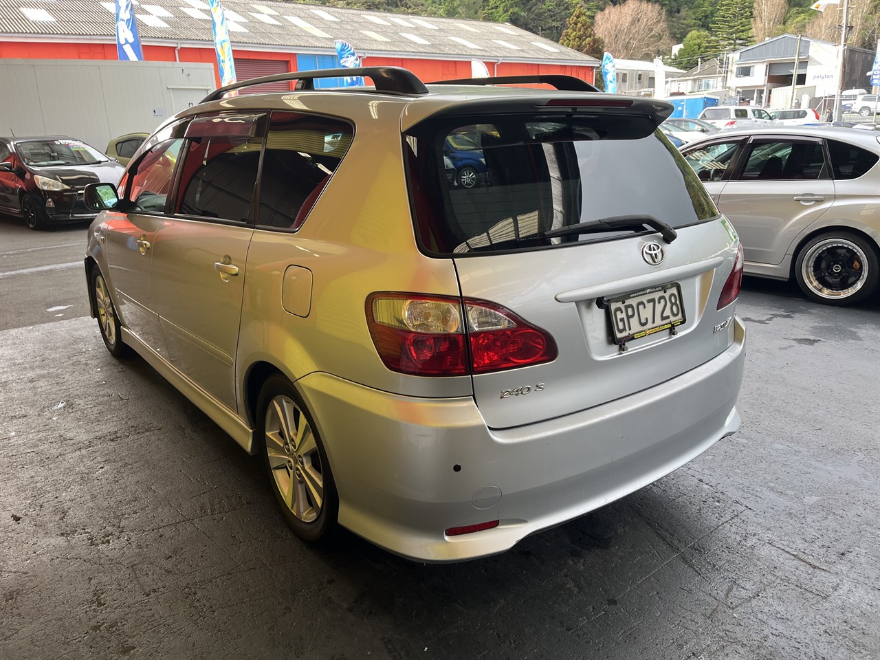 2004 Toyota ipsum