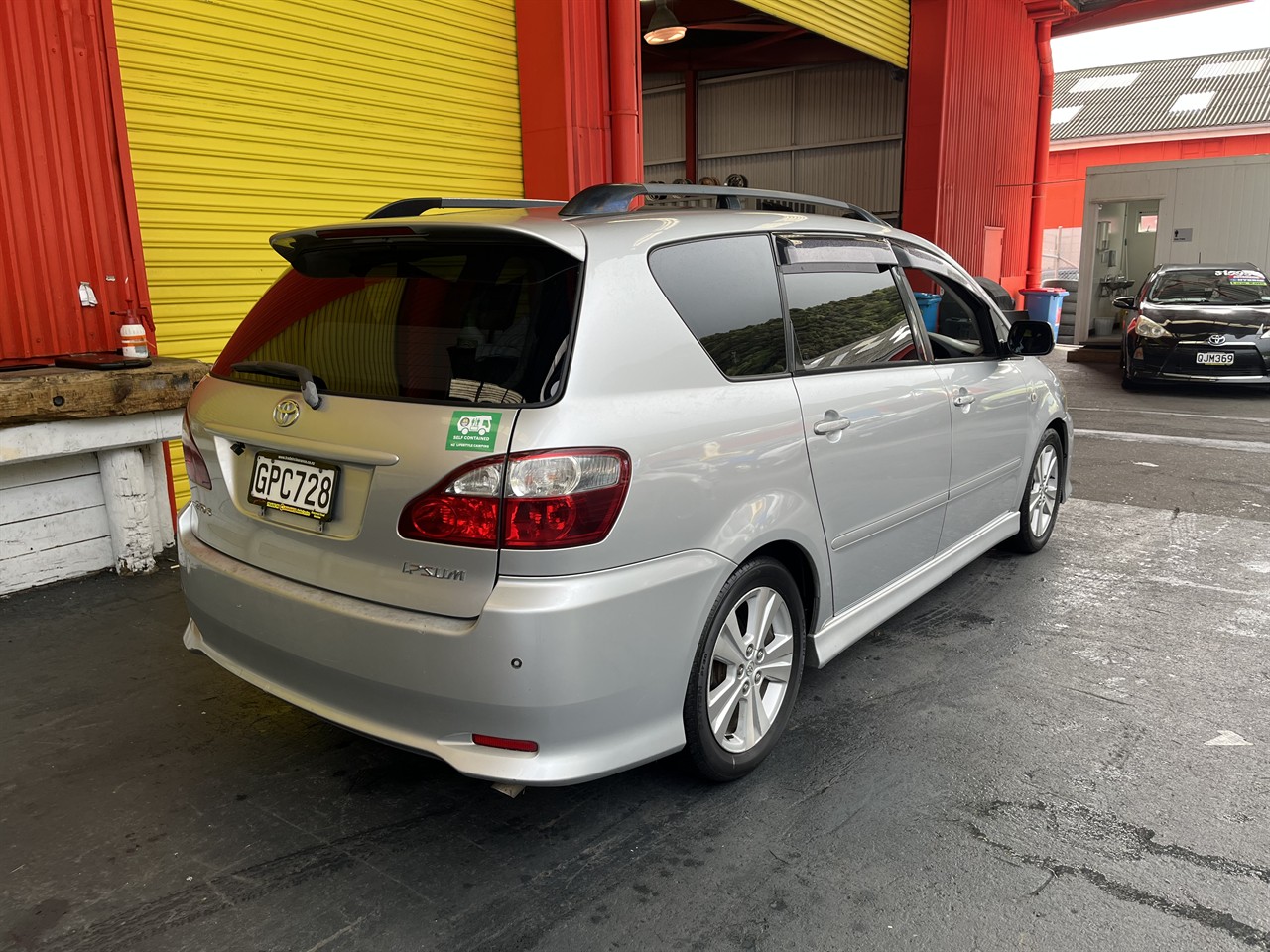 2004 Toyota ipsum