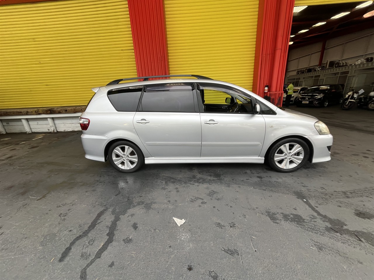 2004 Toyota ipsum